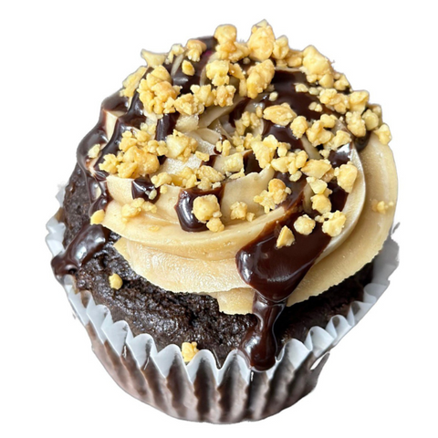gluten free chocolate peanut butter cupcake with dairy free peanut butter frosting and chocolate drizzle